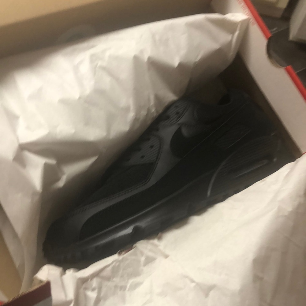 Nike Black Sneakers with Cushioned Sole and Breathable Mesh